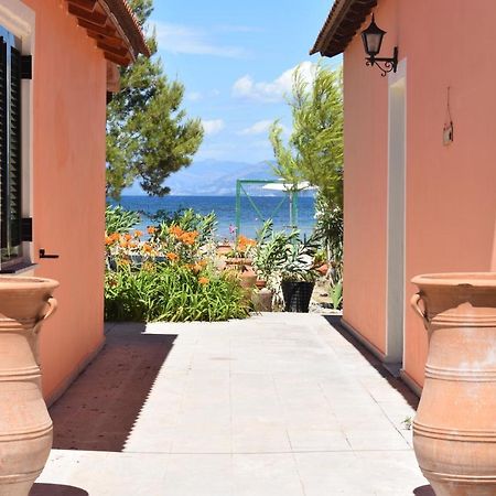 Bouka Beachfront Bungalows Agios Nikolaos  Exterior photo