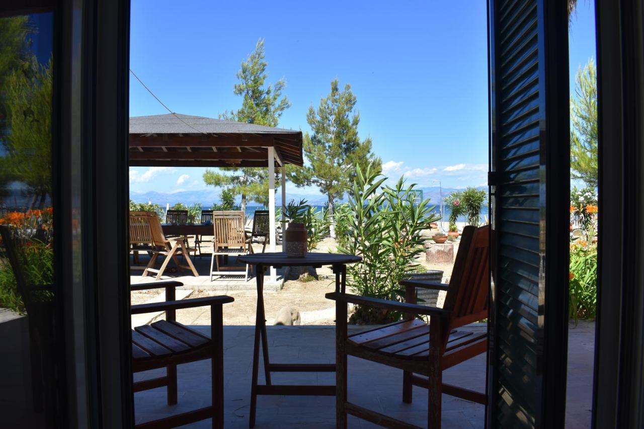 Bouka Beachfront Bungalows Agios Nikolaos  Exterior photo