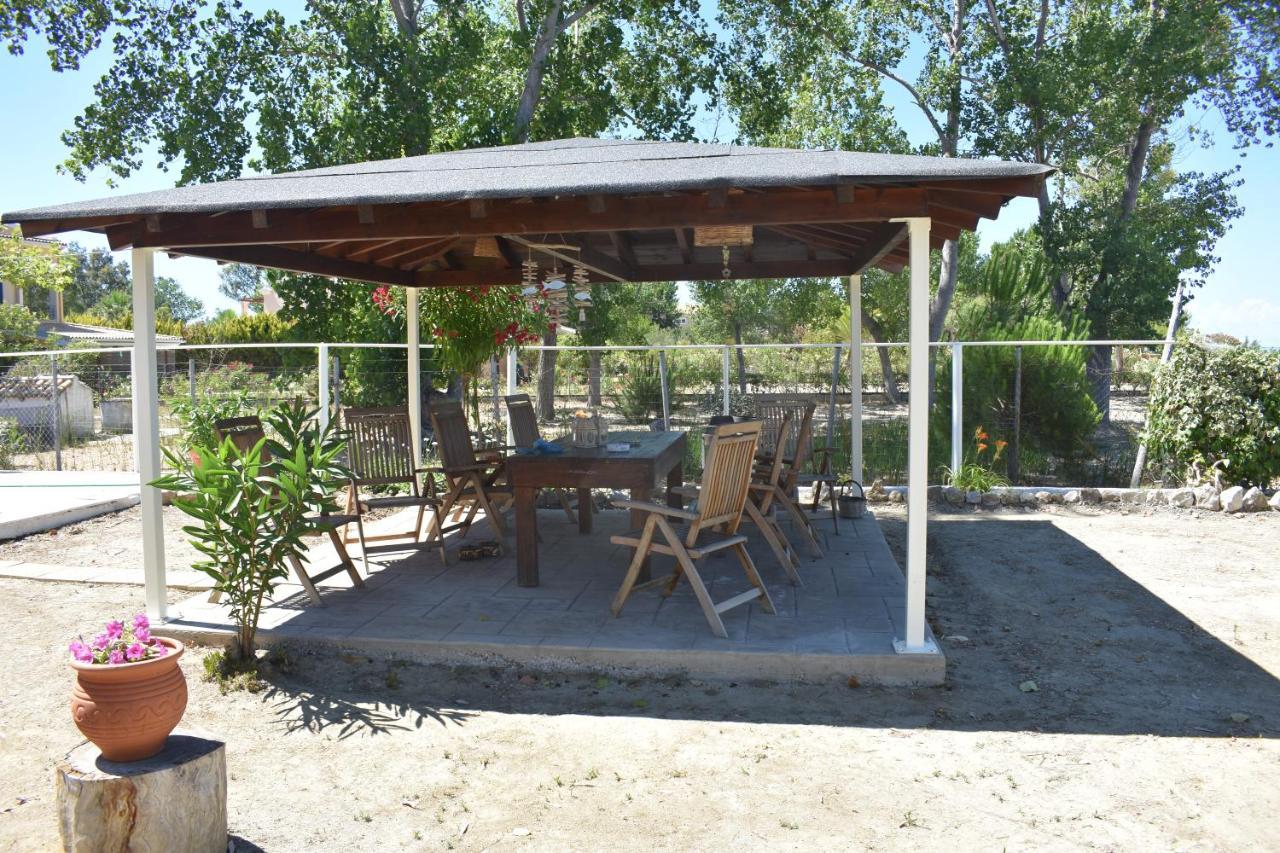 Bouka Beachfront Bungalows Agios Nikolaos  Exterior photo