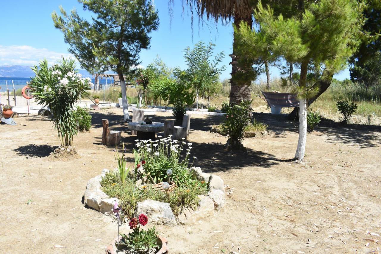 Bouka Beachfront Bungalows Agios Nikolaos  Exterior photo
